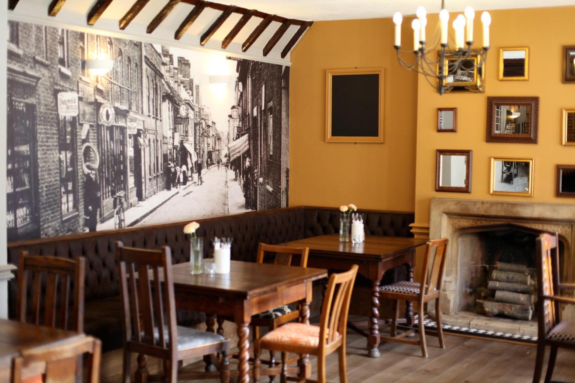 Old Bull Inn Royston  Exteriér fotografie